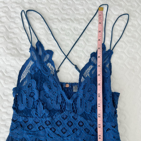 Free People FP One Adella Slip Dress Women Small Navy Floral Crochet Lace Ruffle - Picture 7 of 9